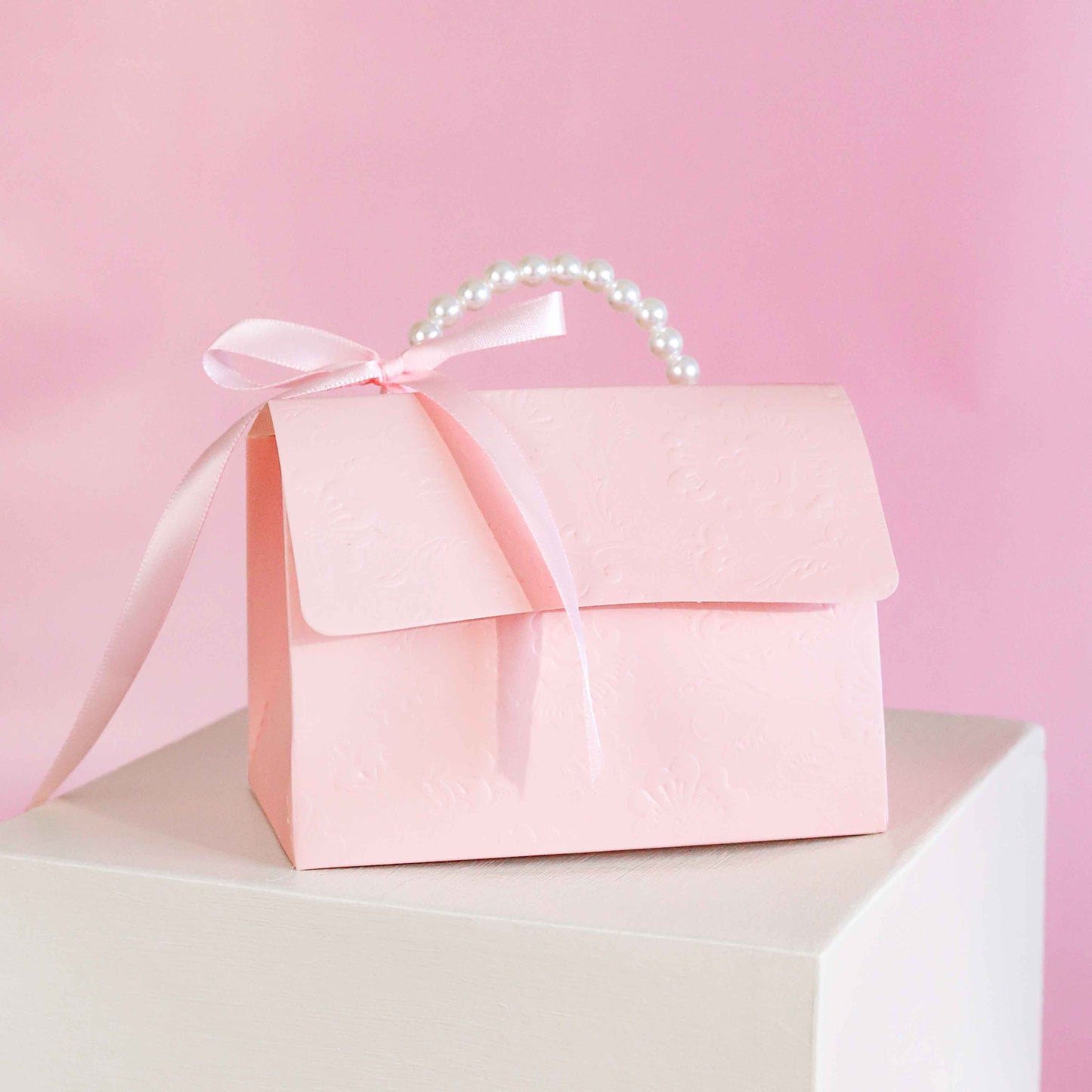 Bow Pearl Favor Boxes